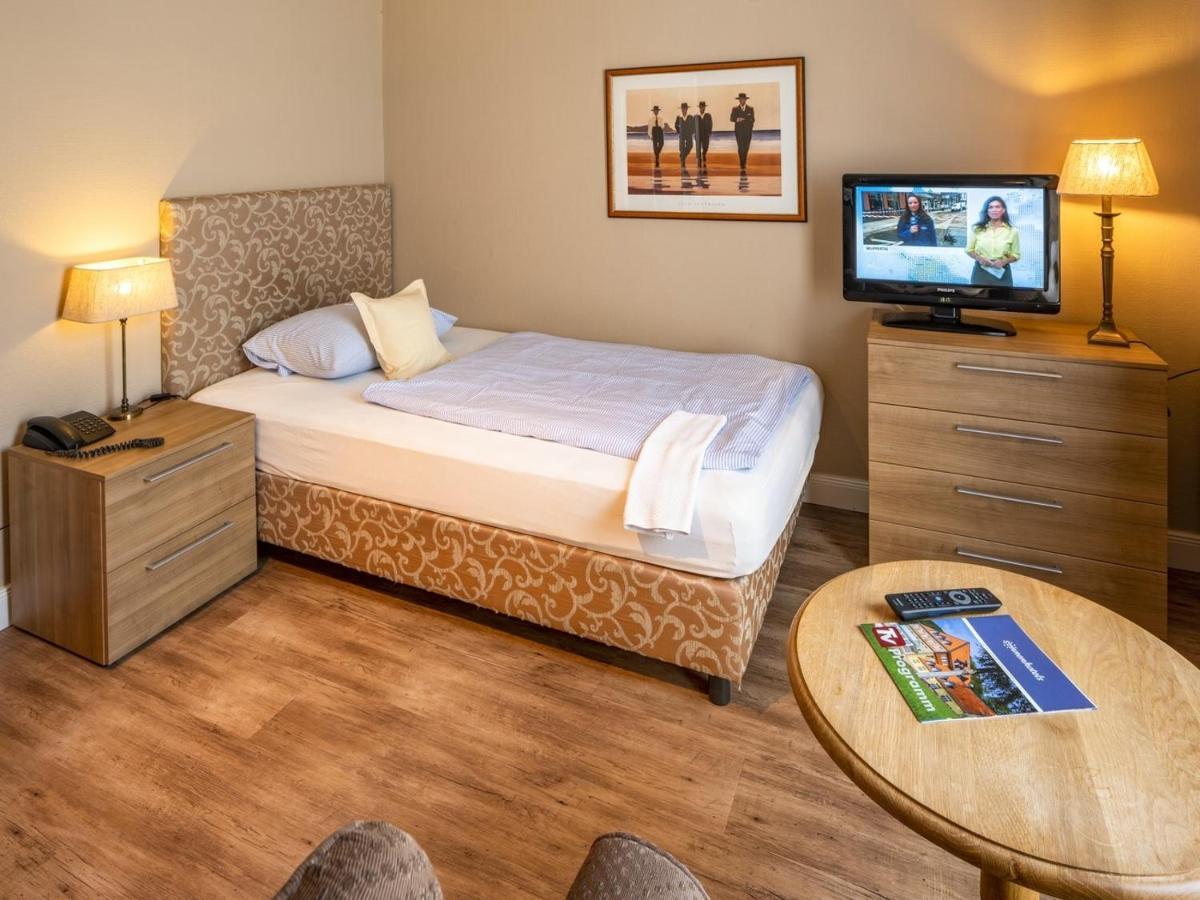 Hotel Huettmann นอร์ดดอร์ฟ ภายนอก รูปภาพ